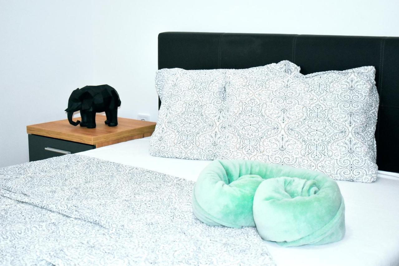 Apartmani Lovrencic วรซี ภายนอก รูปภาพ
