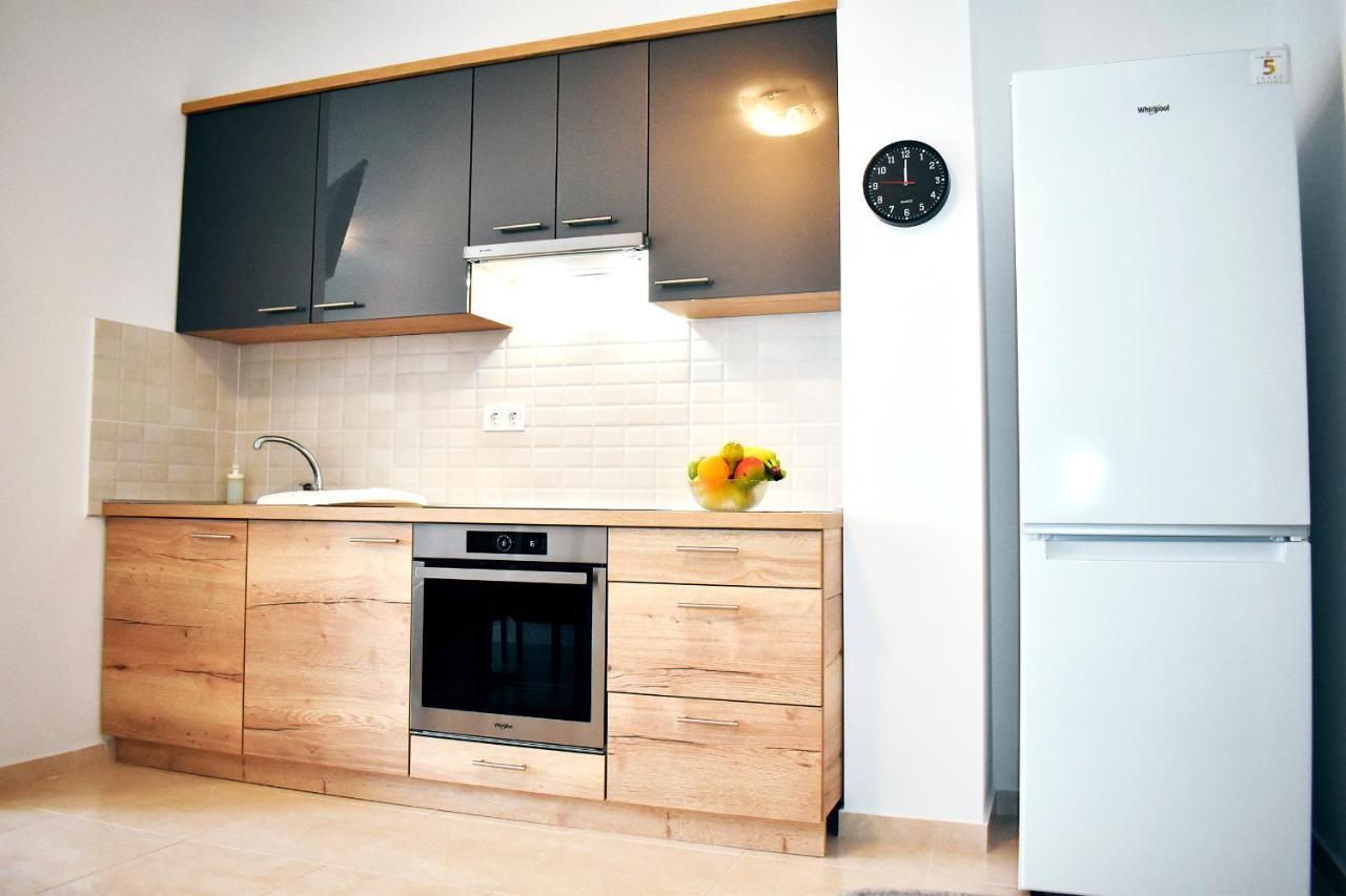 Apartmani Lovrencic วรซี ภายนอก รูปภาพ