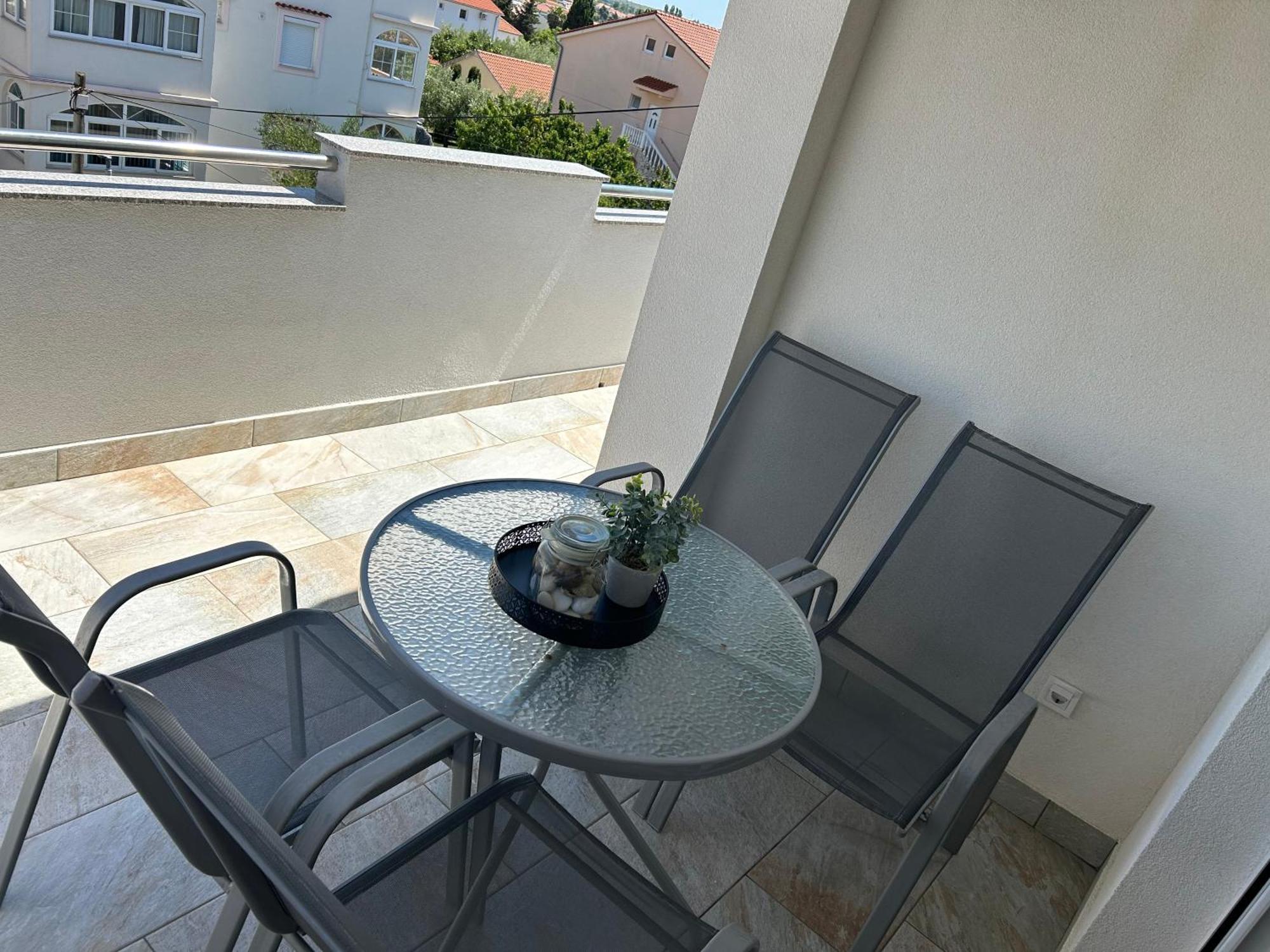 Apartmani Lovrencic วรซี ภายนอก รูปภาพ